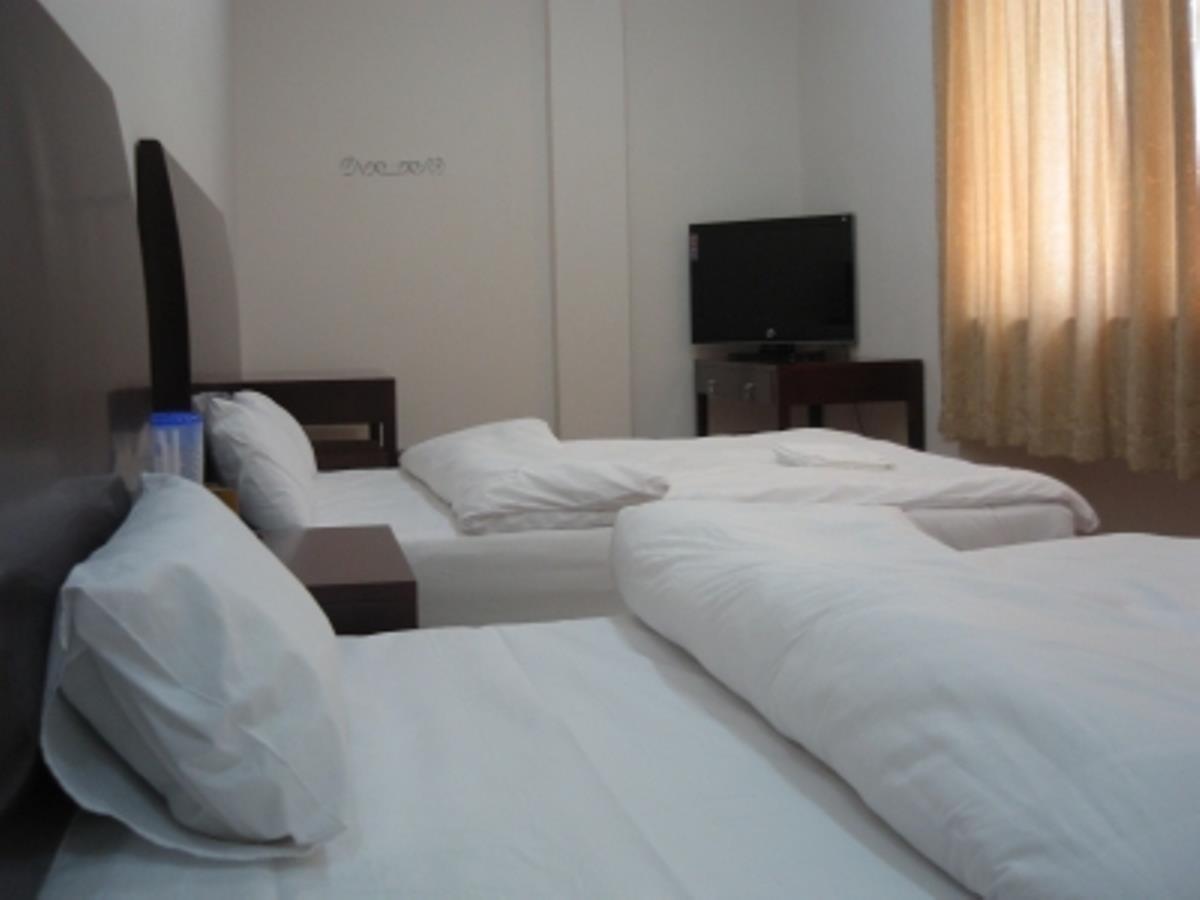 Kinabalu Borneo Hotel โกตาคินาบาลู ภายนอก รูปภาพ